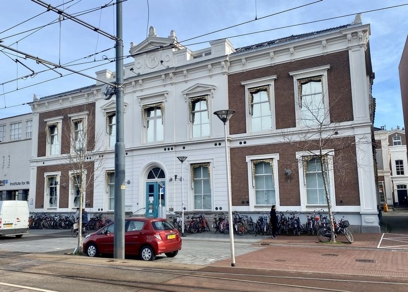 Vrije Akademie and Marker image. Click for full size.