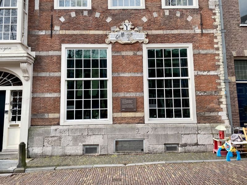 Het Wapen van Savoyen / The Arms of Savoy Marker - wide view image. Click for full size.