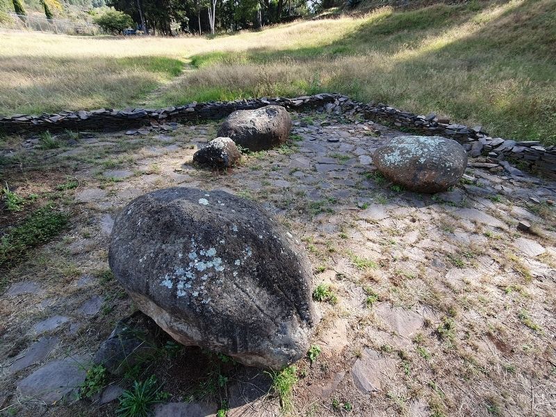 A example of the petroglyphs at Tzintzuntzan. Click for full size. A example of the petroglyphs at Tzintzuntzan image. Click for full size.