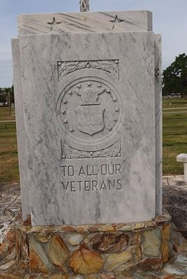 Veterans Memorial image. Click for full size.
