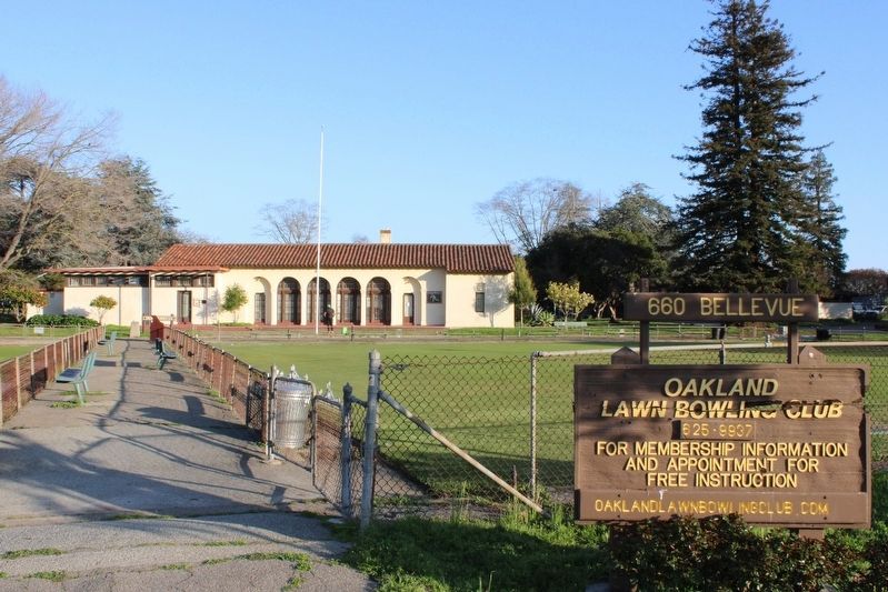 Clubhouse and Bowling Green image. Click for full size.