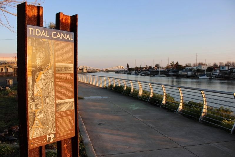 Marker, Tidal Canal & High Street Bridge image. Click for full size.