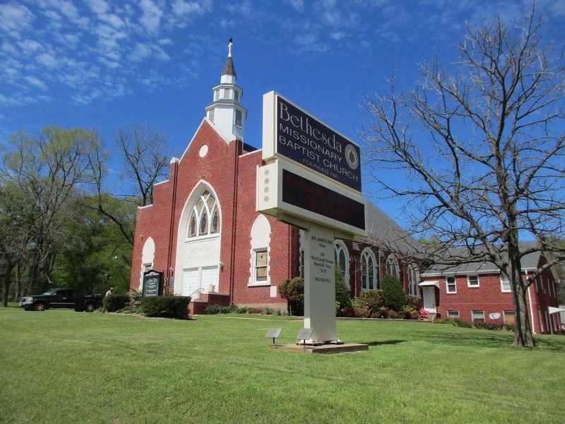 Bethesda Baptist Church and Marker image. Click for full size.