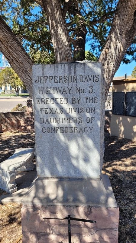 The Jefferson Davis Highway marker image. Click for full size.
