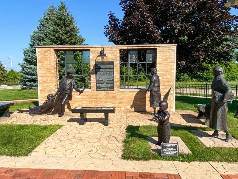 Statue image. Click for full size.