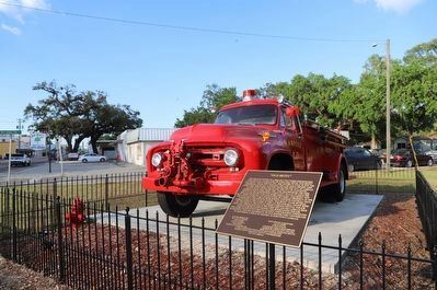 "Old Betsy" Marker. Click for full size. "Old Betsy" Marker image. Click for full size.