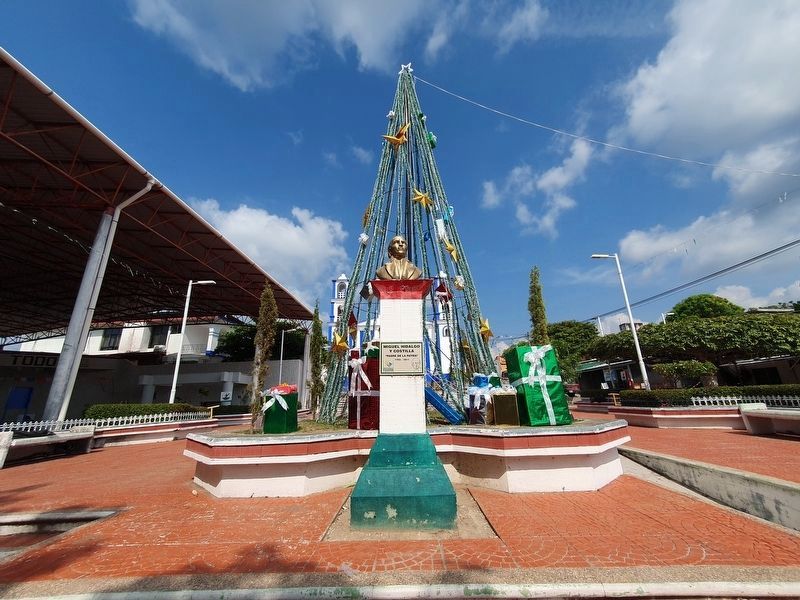Miguel Hidalgo y Costilla Memorial image. Click for full size.