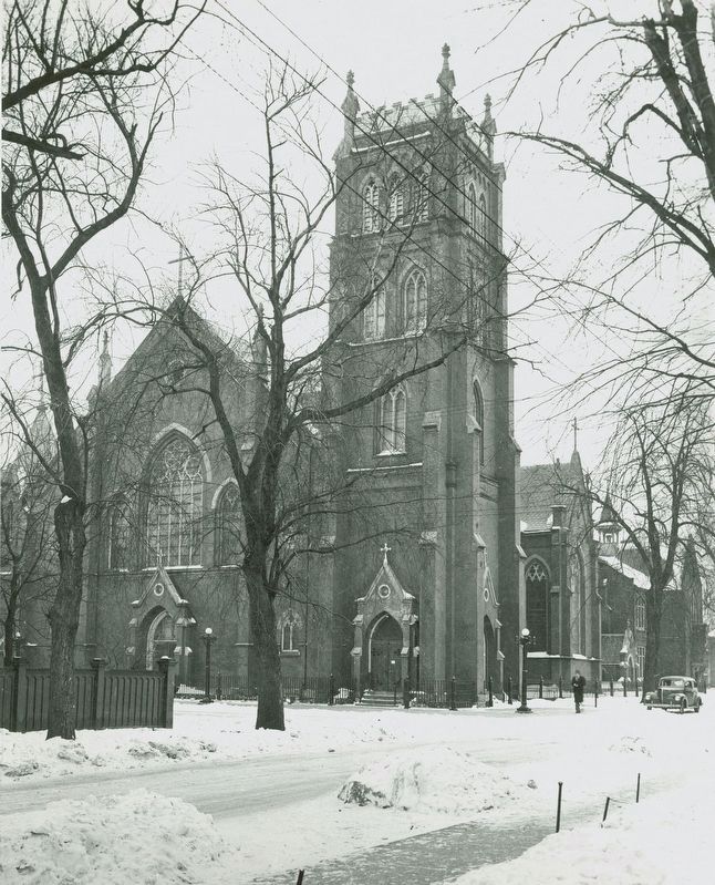 St. Marys Pro-Cathedral, 1940s (Hamilton Public Library) image. Click for full size.