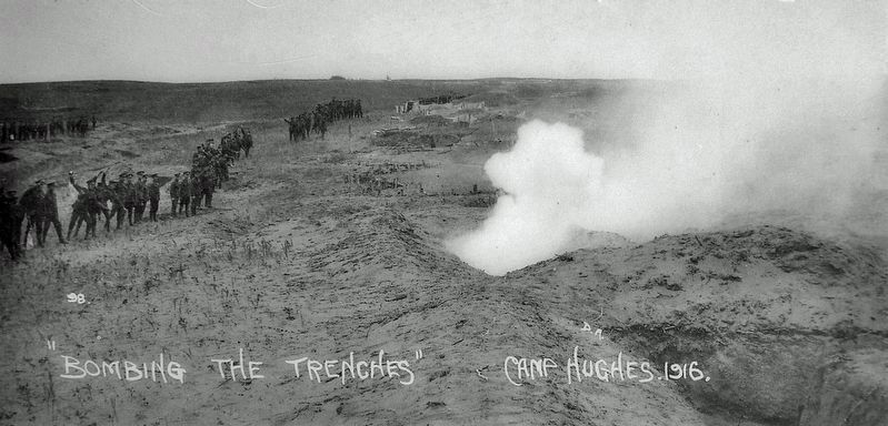 Marker detail: Grenade School Trenches /<br>Tranch�es de l'�cole des grenadiers � Camp Hughes, 1916 image. Click for full size.