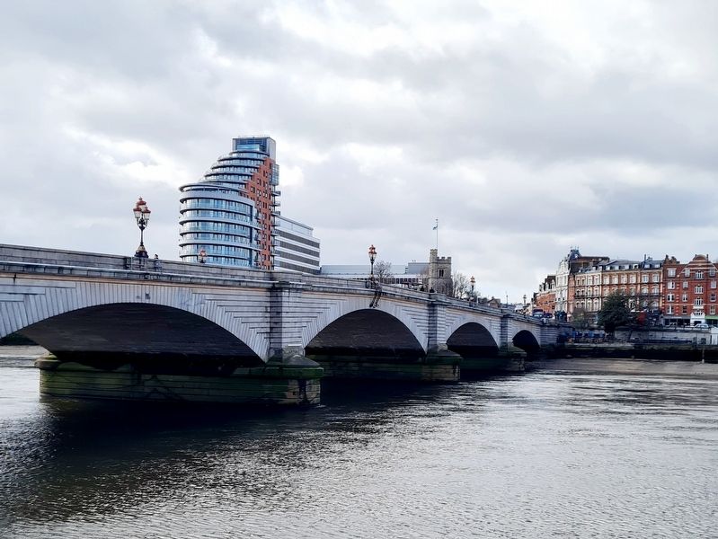 Putney Bridge (as seen from the marker) image. Click for full size.