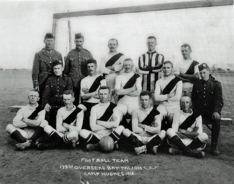 Marker detail: Football team / quipe de football  1916 image. Click for full size.