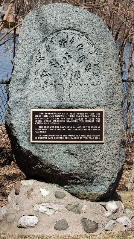 The Old Council Tree Marker image. Click for full size.