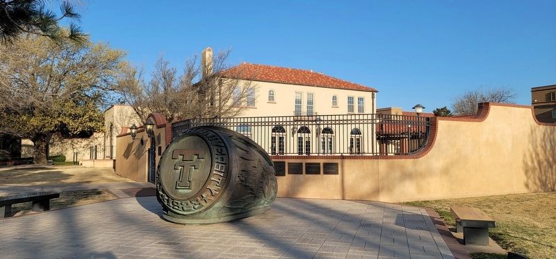Texas Tech Alumni Association class ring and building image. Click for full size.