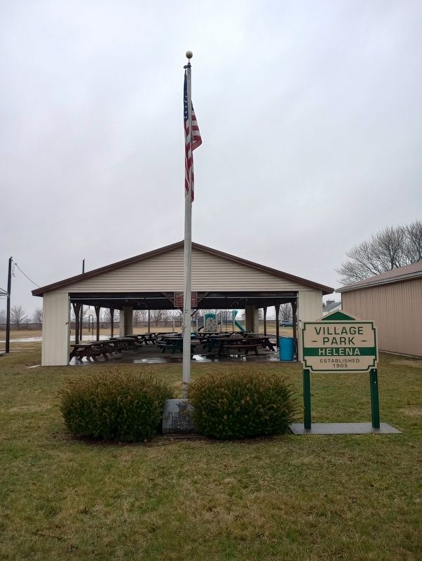 Helena Veterans Memorial image. Click for full size.