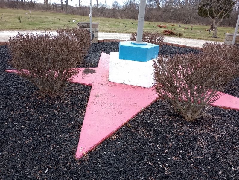 Greenlawn Memory Gardens Veterans Memorial image. Click for full size.