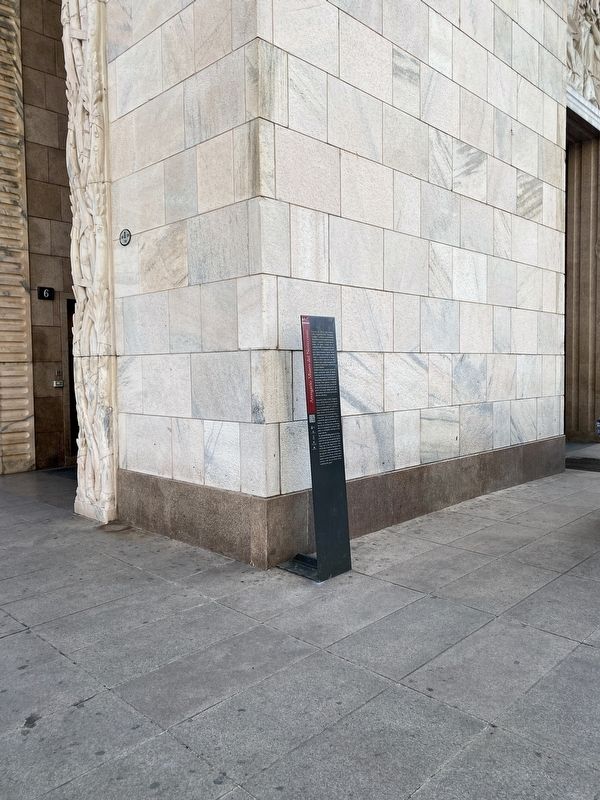 Arengario - Museo del Novecento Marker - wide view. Click for full size. Arengario - Museo del Novecento Marker - wide view image. Click for full size.