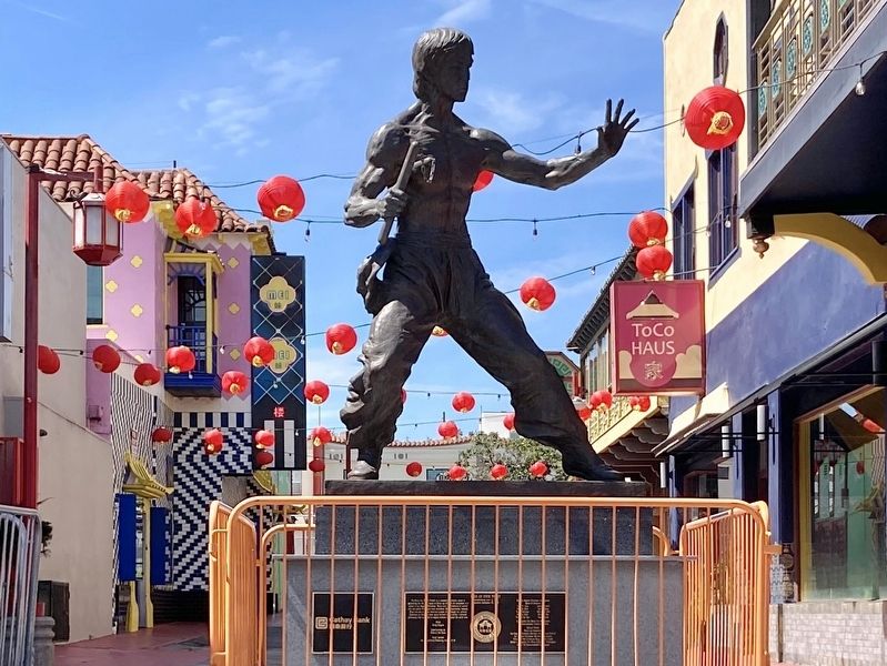Bruce Lee Statue and Marker image. Click for full size.