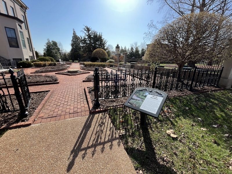 St. Louis Herb Society Herb Garden Marker image. Click for full size.