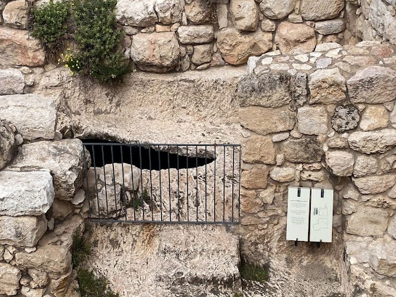 A large cistern that dates back to the Second Temple period Marker image. Click for full size.