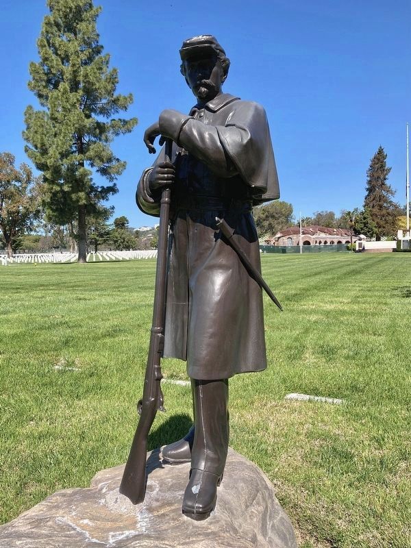 Union Soldier statue. Click for full size. Union Soldier statue image. Click for full size.