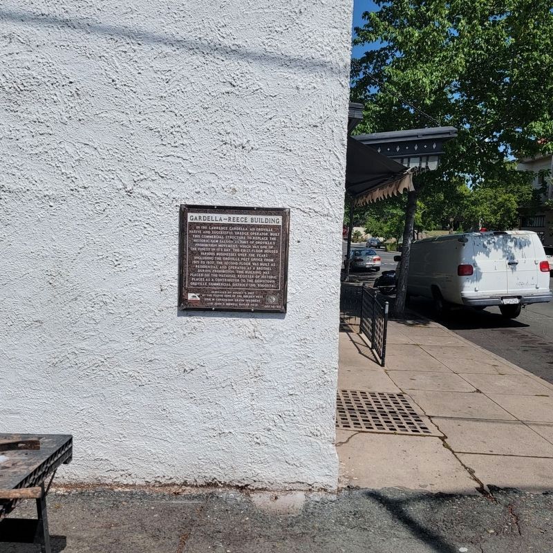 Gardella-Reece Building and Marker image. Click for full size.