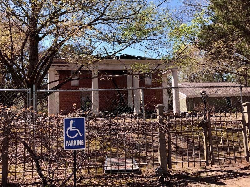 College Hill Presbyterian Church (damaged) image. Click for full size.
