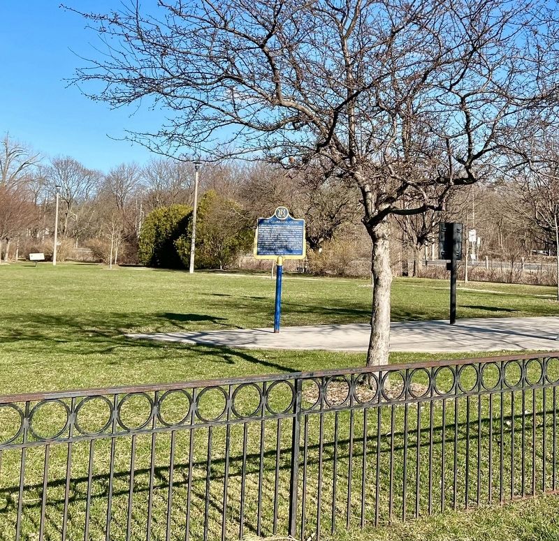 The Desjardins Canal Marker image. Click for full size.