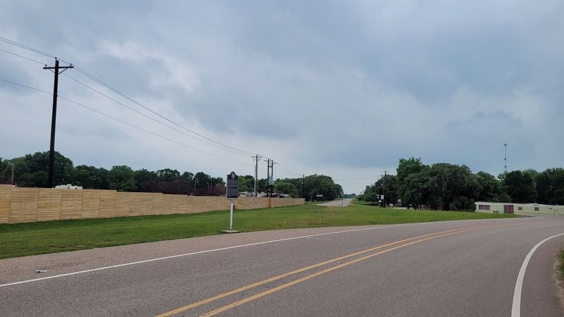 The Dabney Hill Freedom Colony Marker along the street image. Click for full size.