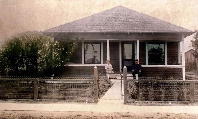 Lewis Hardison House. Click for full size. Lewis Hardison House image. Click for full size.