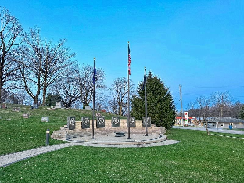 Jonesville Veterans Memorial image. Click for full size.