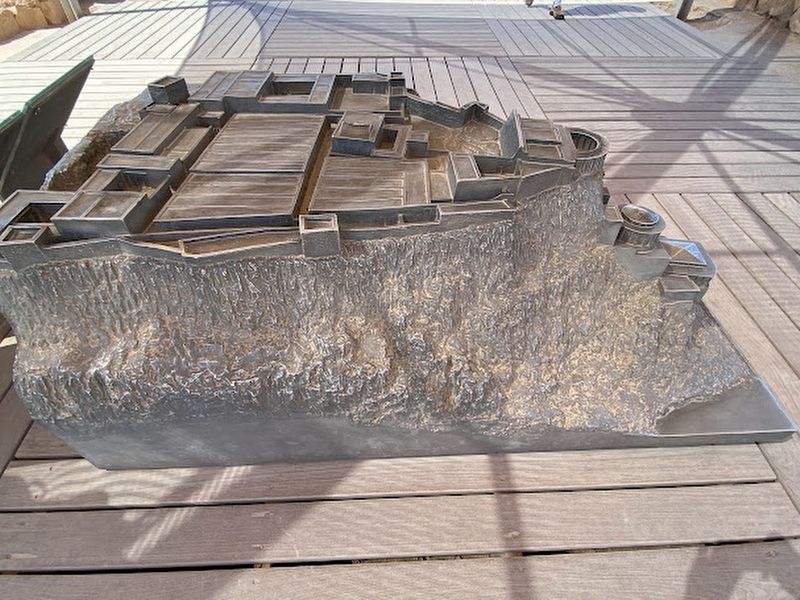 A scale model of the fortified palace image. Click for full size.