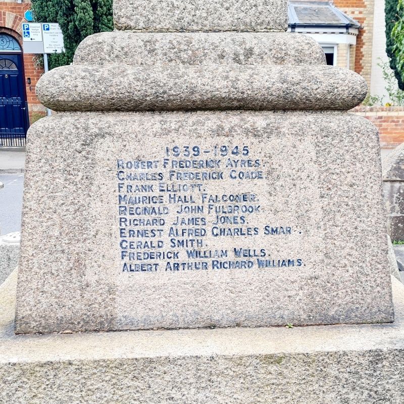 Twyford War Memorial. Click for full size. Twyford War Memorial image. Click for full size.