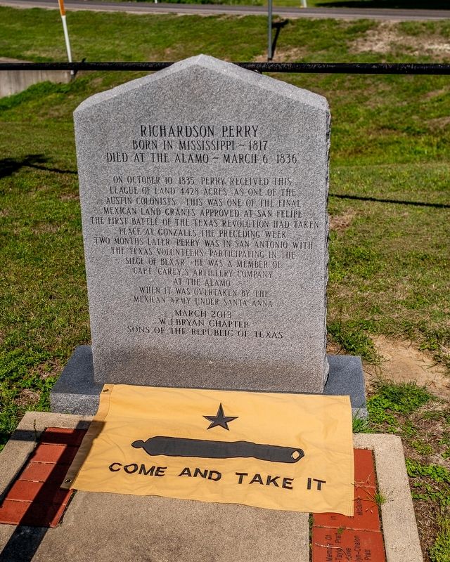 Richardson Perry Cenotaph Marker w/"Come and Take It" flag image. Click for full size.