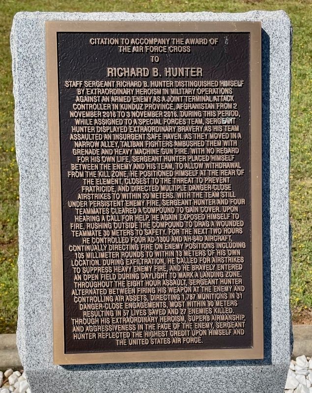 Award of Air Force Cross to Richard B. Hunter Marker image. Click for full size.