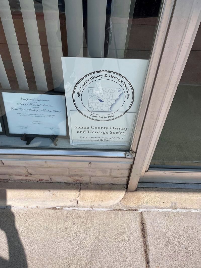 Saline County History and Heritage Society sign image. Click for full size.