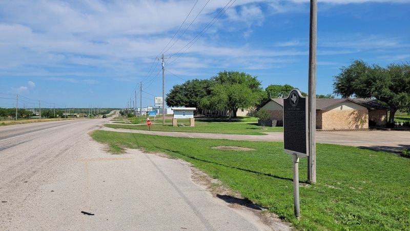 The view of the Near Crossing of Old Ox-Cart Roads Marker from the highway image. Click for full size.