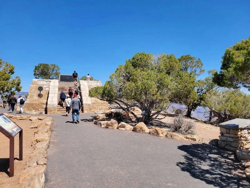 Early Explorer Marker and Monument Site image. Click for full size.