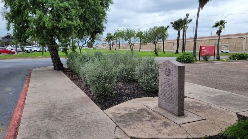 The Brownsville C.S.A. Marker in the parking lot of the Brownsville Convention & Visitors Bureau image. Click for full size.