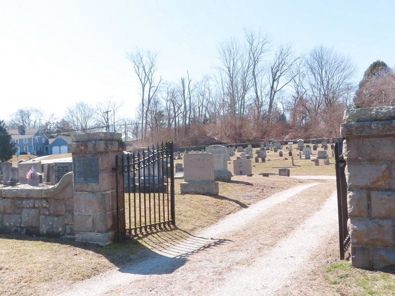 The East Neck Cemetery Marker image. Click for full size.