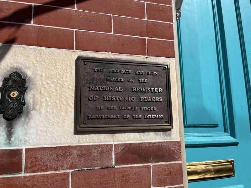 31-33 West Union Street Marker. Click for full size. 31-33 West Union Street Marker image. Click for full size.