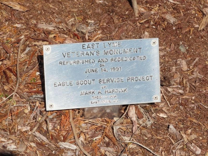 East Lyme Veterans Monument image. Click for full size.