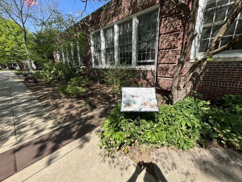 Riverton Public School Marker. Click for full size. Riverton Public School Marker image. Click for full size.