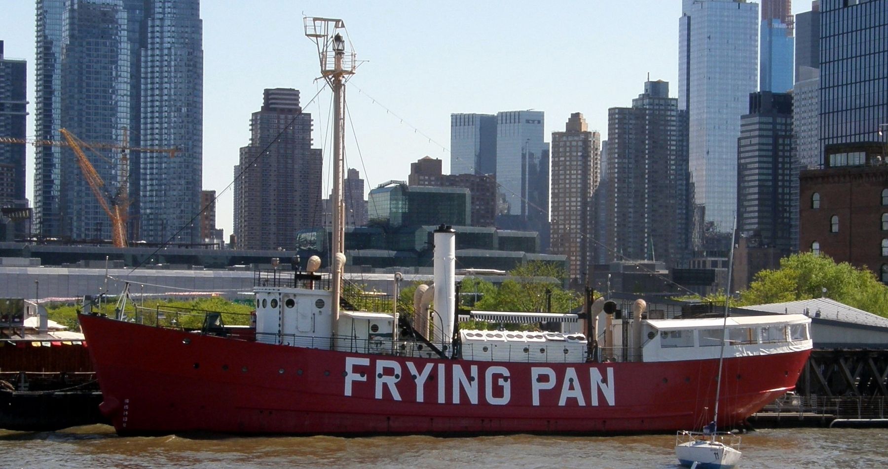 Lightship FRYING PAN repainted image. Click for full size.