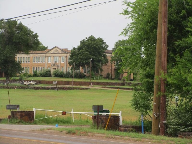 One of the buildings from Gaston Public School Complex image. Click for full size.