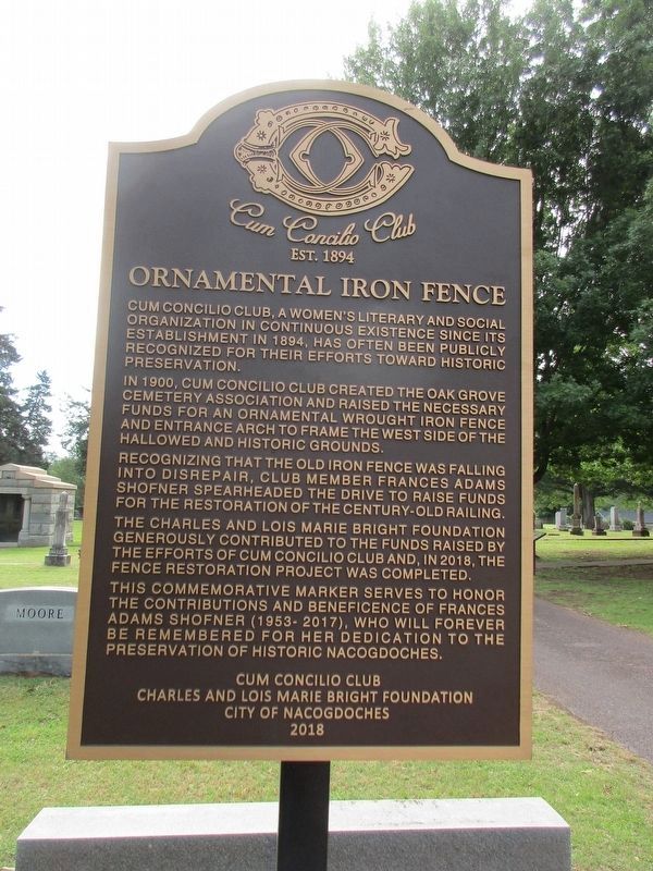 Oak Grove Cemetery Ornamental Iron Fence infromational sign. Click for full size. Oak Grove Cemetery Ornamental Iron Fence infromational sign image. Click for full size.