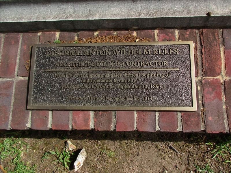 Sign on Diedrich Anton Wilhelm Rulfs sculpture image. Click for full size.