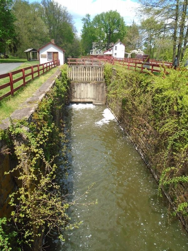 Locks 22-23 of Delaware Canal State Park image. Click for full size.