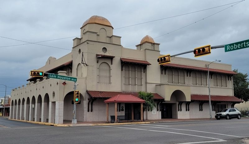 The view of the San Benito Bank and Trust Company building and Marker from across the street image. Click for full size.