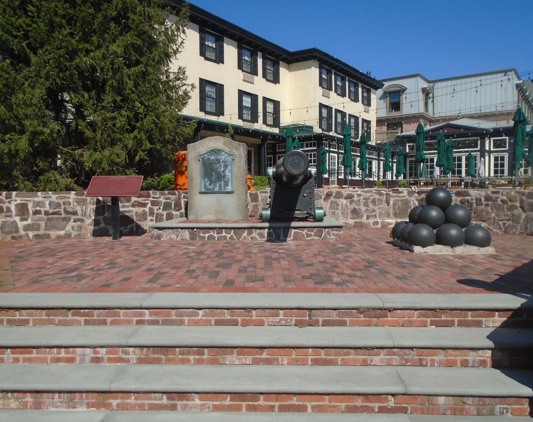 New Hope War Memorials. Click for full size. New Hope War Memorials image. Click for full size.