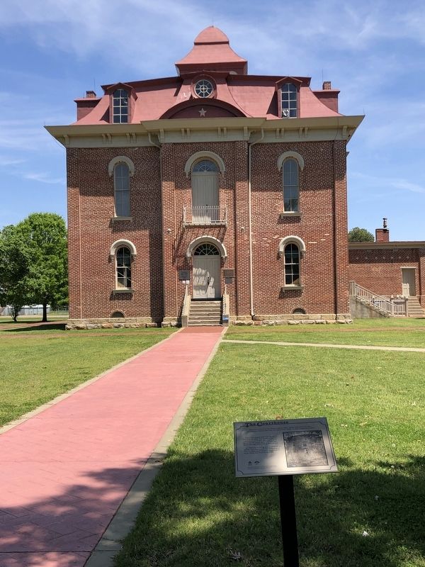 The Courthouse Marker image. Click for full size.